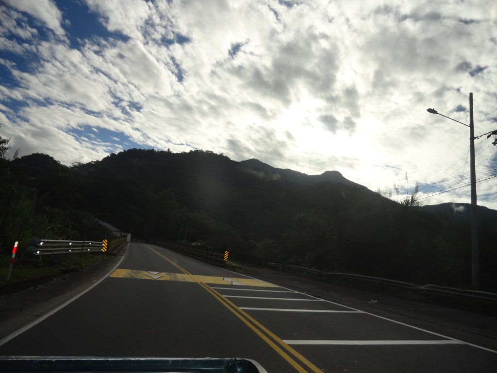 Foto: Carretera - Rio Negro (Tungurahua), Ecuador