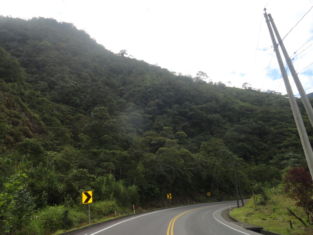 Foto: Carretera - Rio Negro (Tungurahua), Ecuador