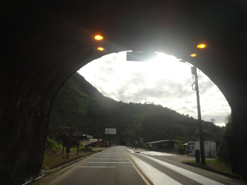 Foto: tercer tunel - Rio Negro (Tungurahua), Ecuador