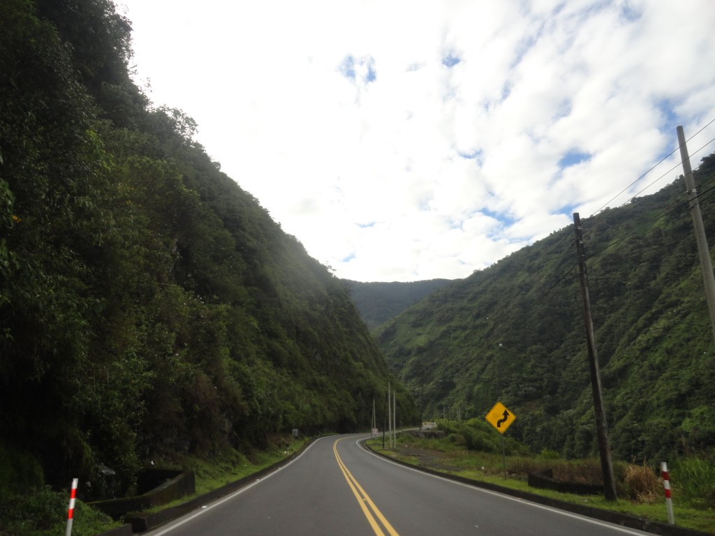 Foto: Carretera - Rio Negro (Tungurahua), Ecuador