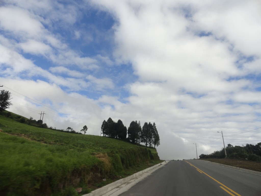 Foto: Carretera - Pelileo (Tungurahua), Ecuador