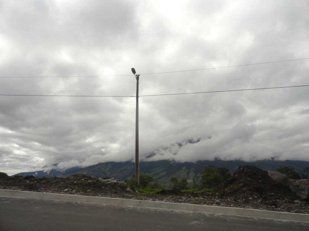 Foto: Carretera - Pelileo (Tungurahua), Ecuador