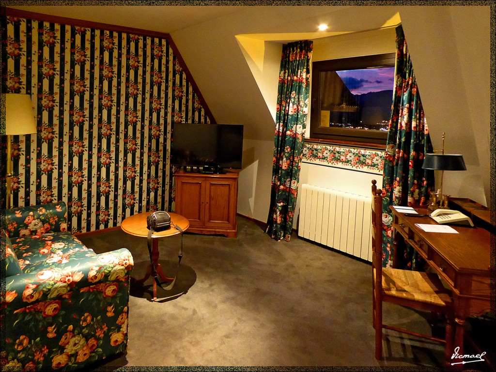 Foto: 150411-002 USHUAIA HOTEL - Ushuaia (Tierra del Fuego), Argentina