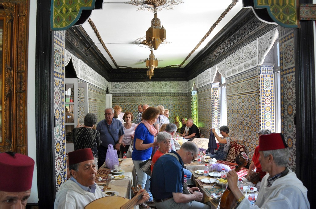 Foto: Detalles del comedor - Tanger (Tanger-Tétouan), Marruecos