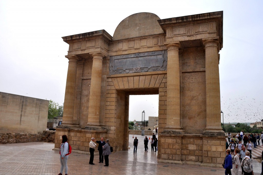Foto: Puerta del puente - Cordoba (Córdoba), España