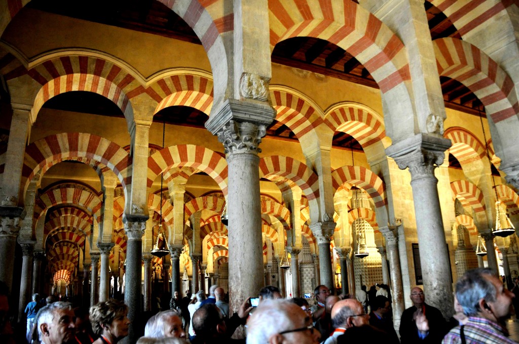 Foto: Pilares y arcos de la Mezquita - Cordoba (Córdoba), España