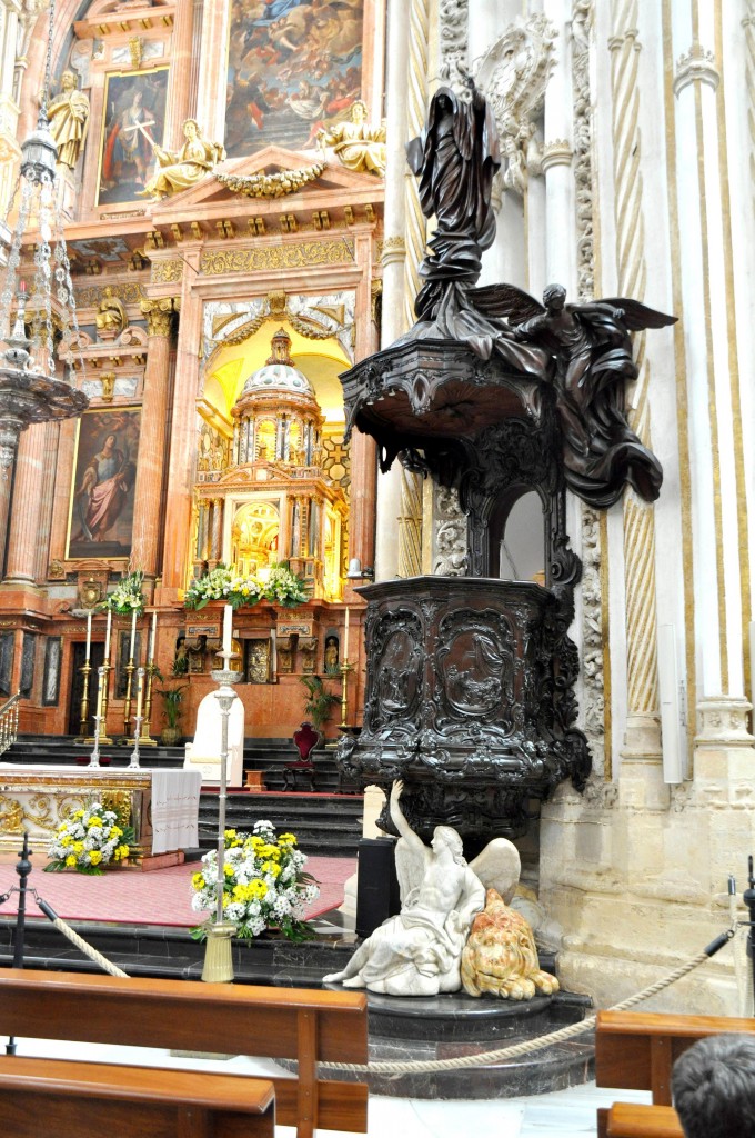 Foto: Pulpito tallado en madera - Cordoba (Córdoba), España