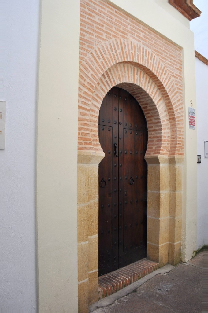 Foto: Puerta tipo moruno - Cordoba (Córdoba), España