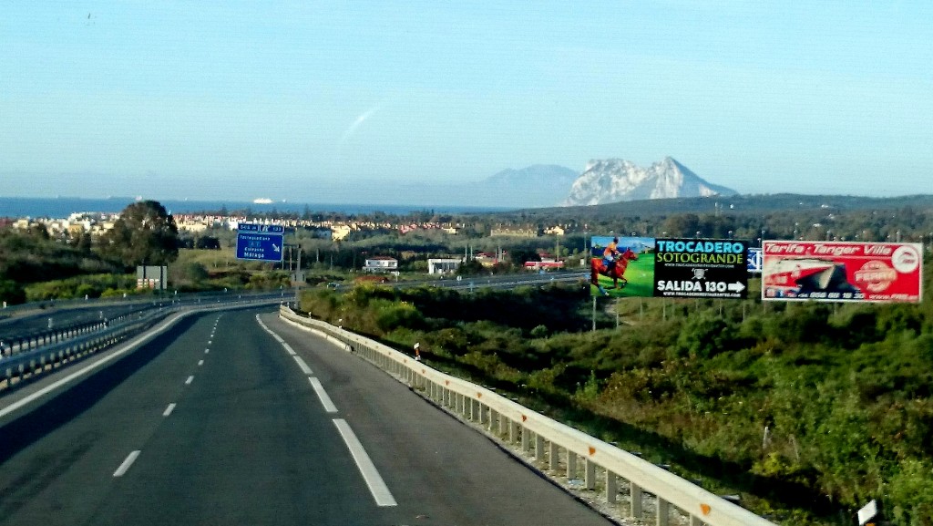 Foto: El peñon al fondo - Gibraltar, Gibraltar
