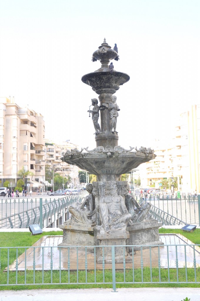 Foto: Fuente paseo principal - Torremolinos (Málaga), España