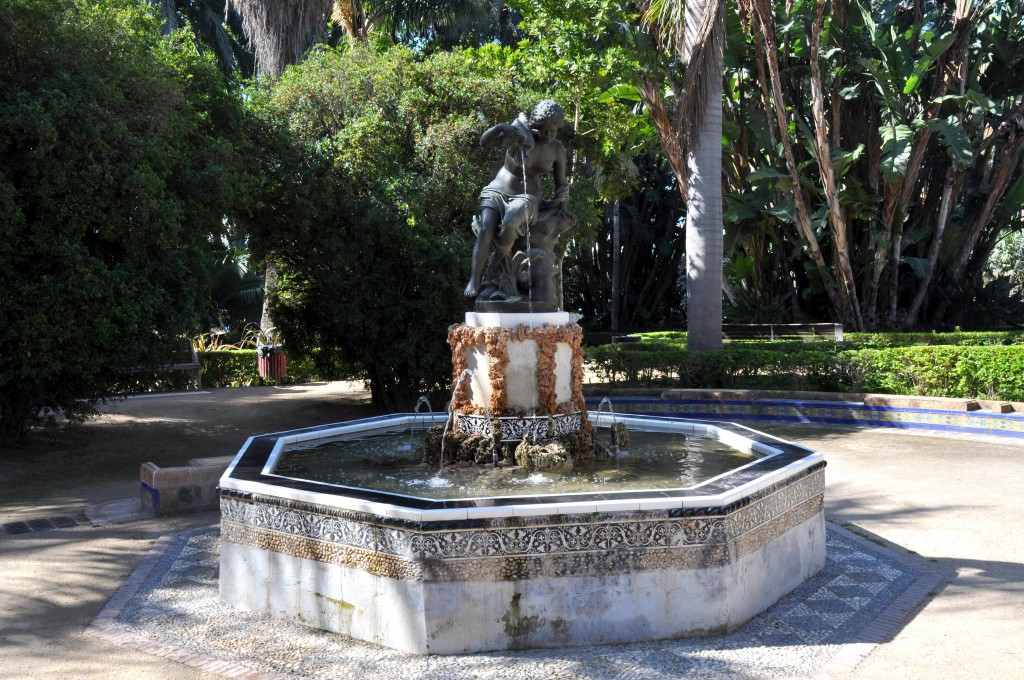 Foto: Fuente en los jardines - Malaga (Málaga), España