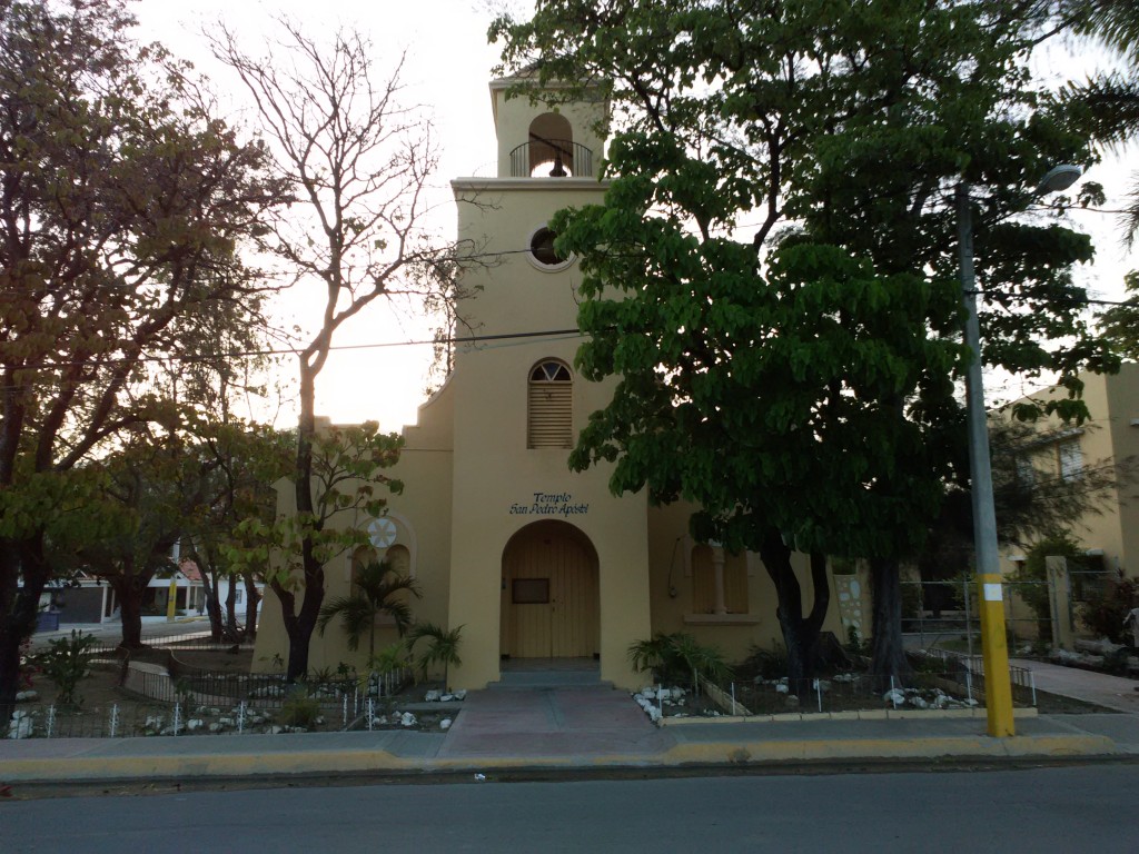 Foto: Iglesia San Pedro Apostol - El Cercado (San Juan), República Dominicana