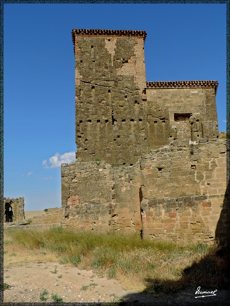 Foto: 150603-012 CAST. MONTEARAGON - Quicena (Huesca), España