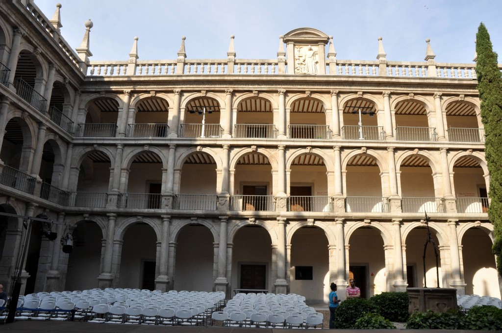Foto: Claustro donde se entrega el premio Cervantes - Alcala de Henares (Madrid), España