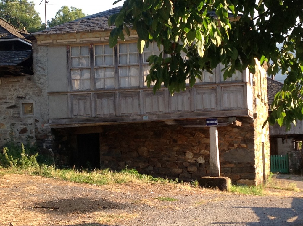 Foto de Os Ancares, Robledo (A Coruña), España