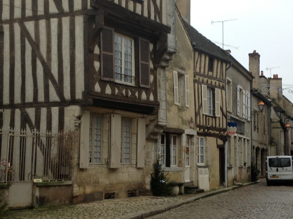 Foto de Noyers, Francia