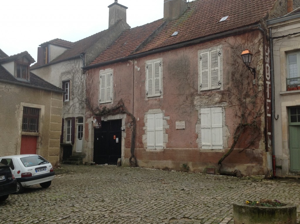 Foto de Noyers, Francia