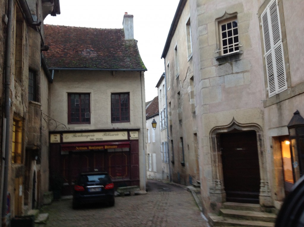 Foto de Semur En Auxoois, Francia