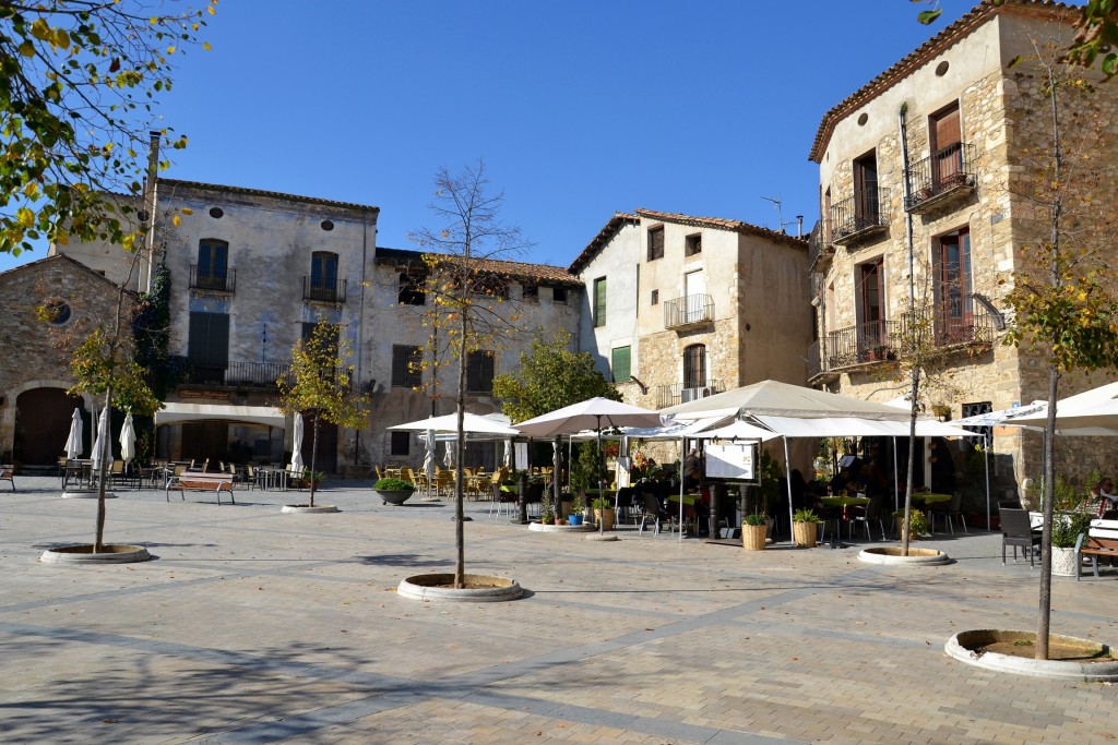 Foto: Carrers i places de Besalú - Besalú (Girona), España