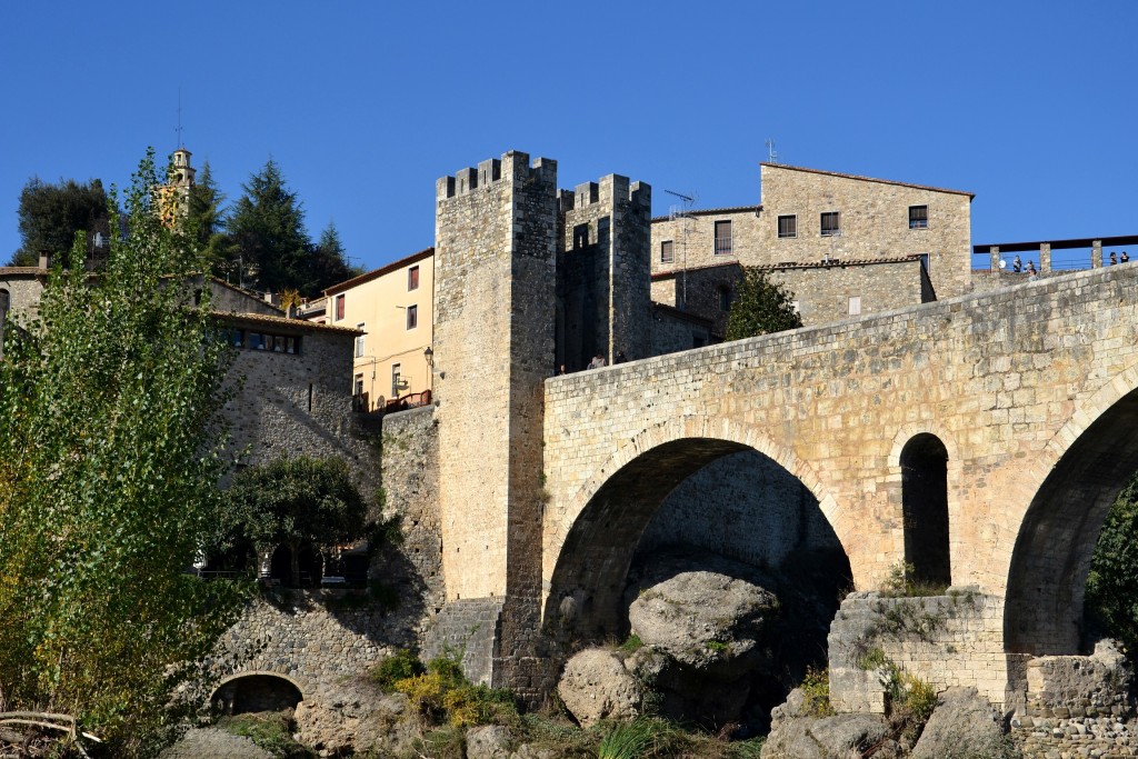 Foto: Pont de Besalú - Besalú (Girona), España