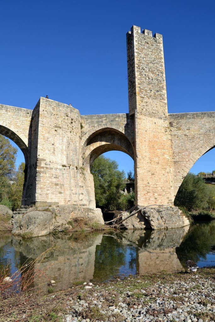 Foto: Pont de Besalú - Besalú (Girona), España