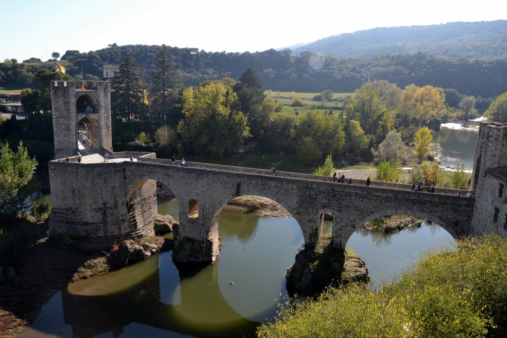Foto: Pont de Besalú - Besalú (Girona), España