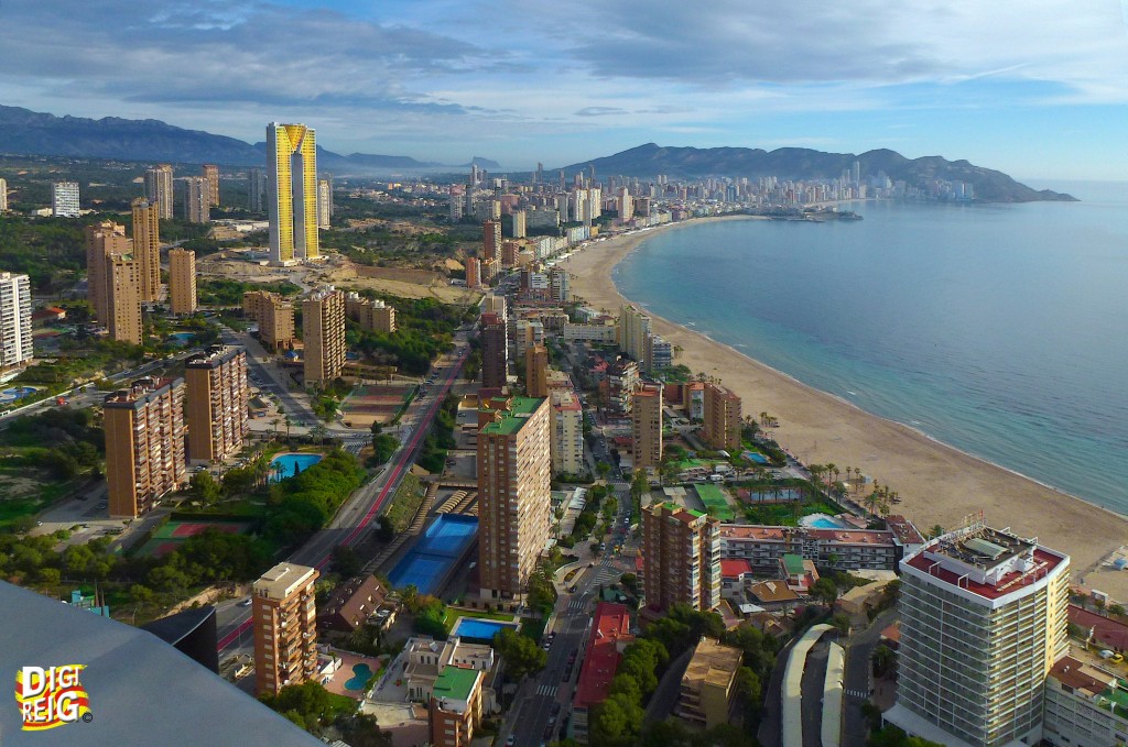 Foto: Playa de Poniente. - Benidorm (Alicante), España