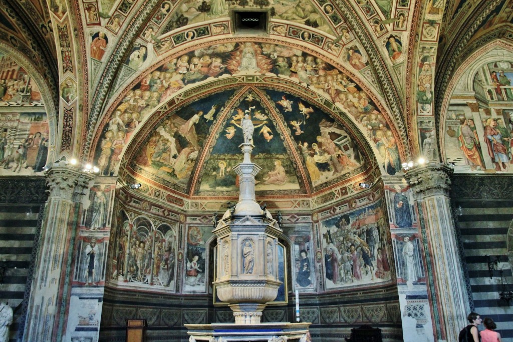 Foto: Baptisterio - Siena (Tuscany), Italia