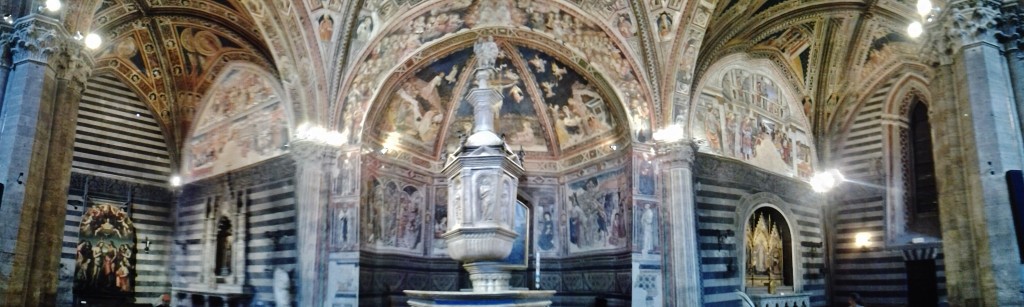 Foto: Baptisterio - Siena (Tuscany), Italia