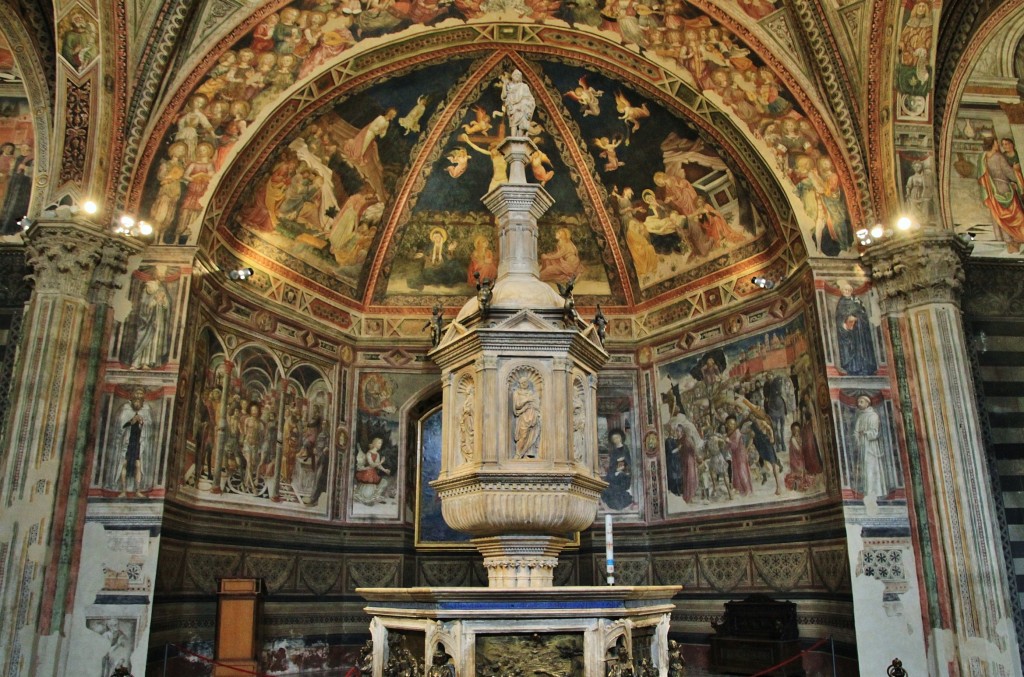Foto: Baptisterio - Siena (Tuscany), Italia