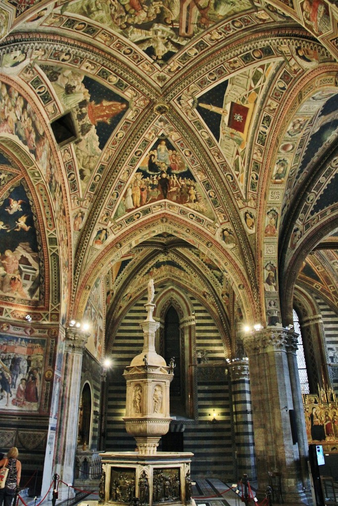 Foto: Baptisterio - Siena (Tuscany), Italia