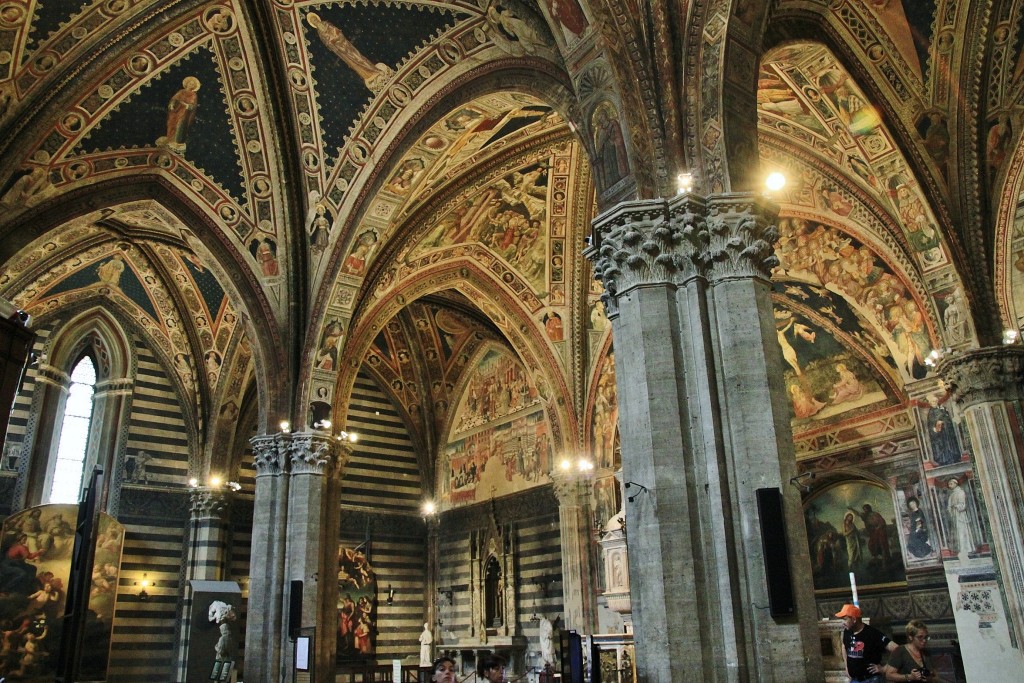 Foto: Baptisterio - Siena (Tuscany), Italia