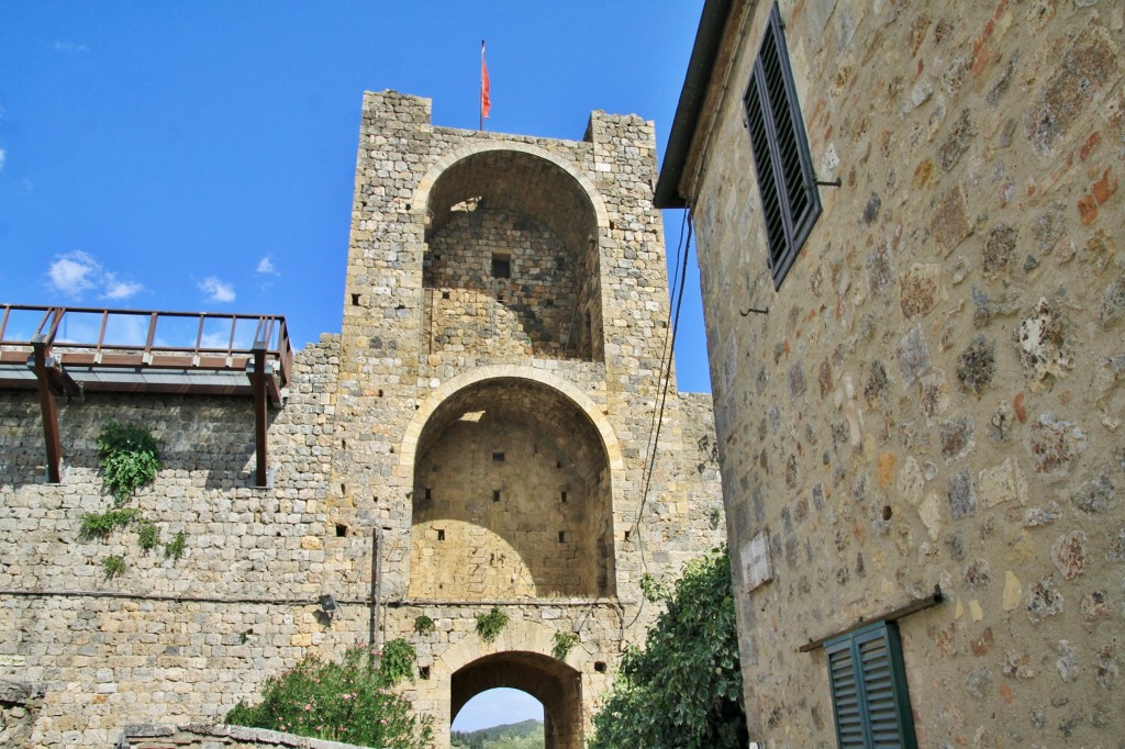 Foto: Puerta de la muralla - Monteriggioni (Tuscany), Italia