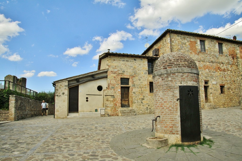Foto: Recinto amurallado - Monteriggioni (Tuscany), Italia