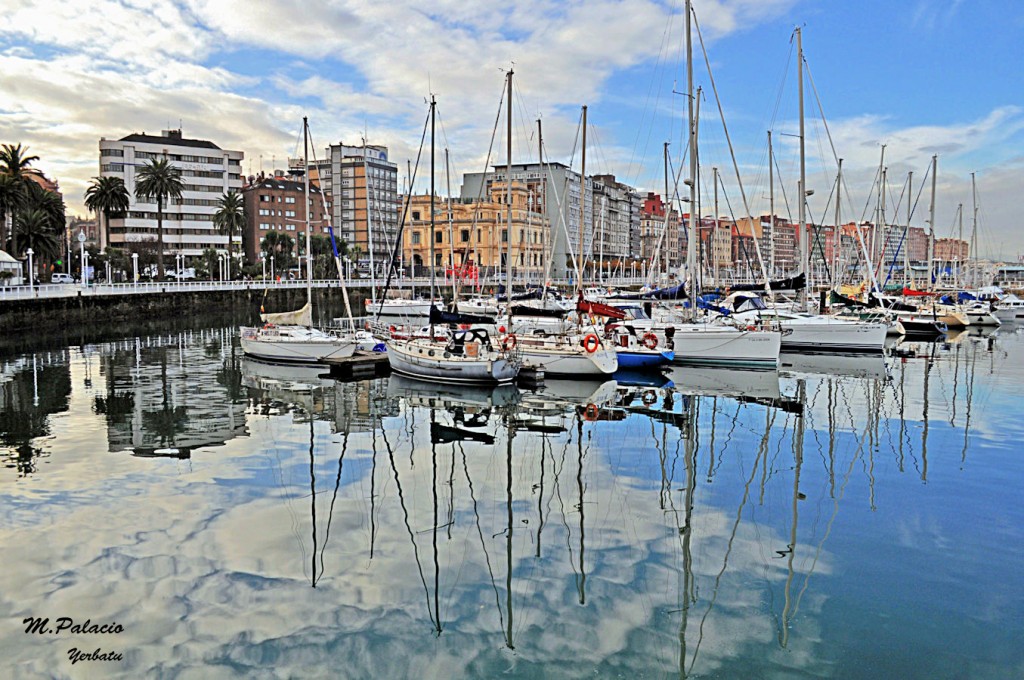 Foto: Muelle deportivo Gijón (Asturias) - Gijón (Asturias), España