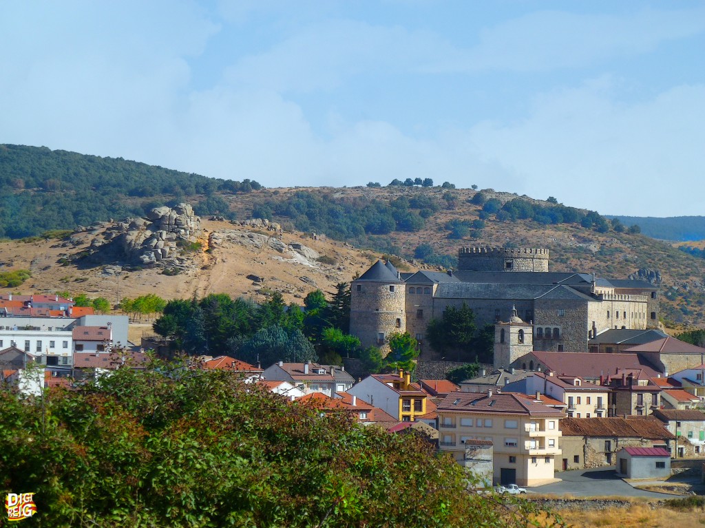 Foto: Castillo-Palacio de Magalia (s. XVI) - Las Navas del Marqués (Ávila), España