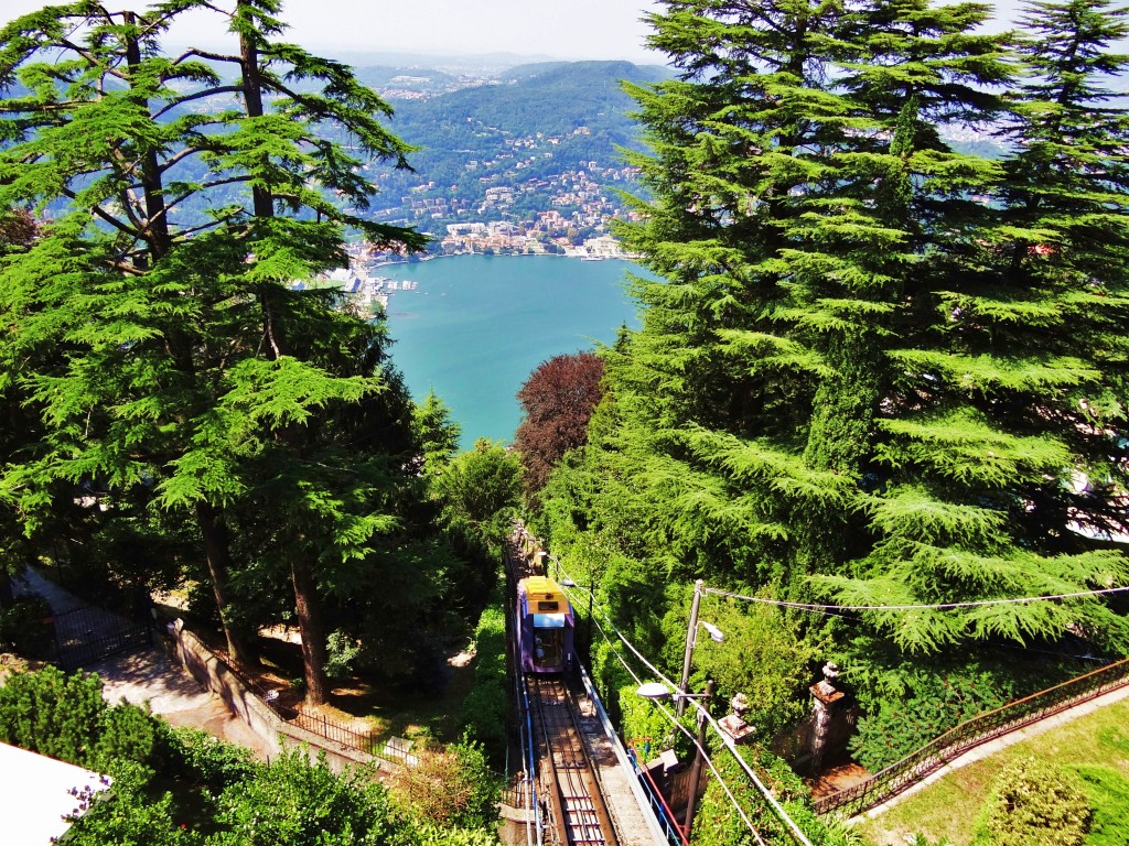 Foto: Funicolare Como - Brunate - Brunate (Lombardy), Italia