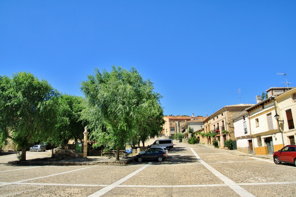 Foto: Recinto amurallado - Palazuelos (Guadalajara), España