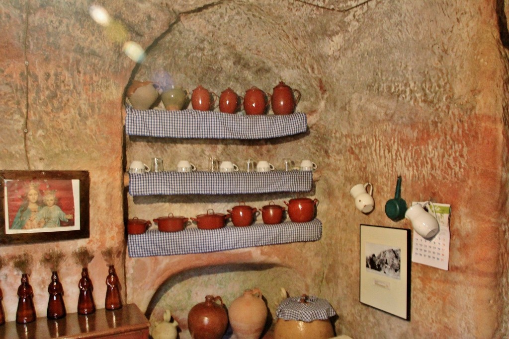 Foto de Cueva de las mujeres en Torremocha del Pinar, Guadalajara