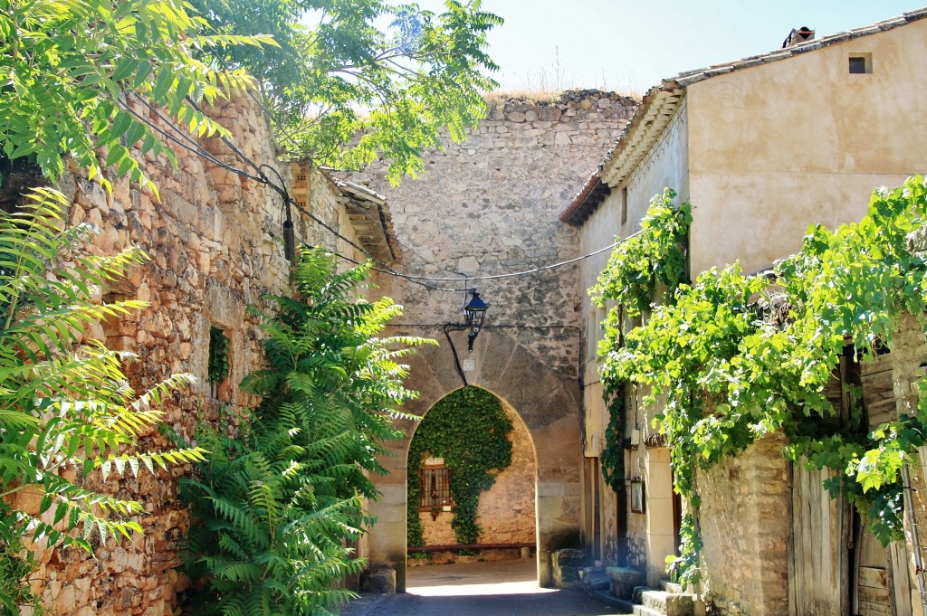 Foto: Recinto amurallado - Palazuelos (Guadalajara), España