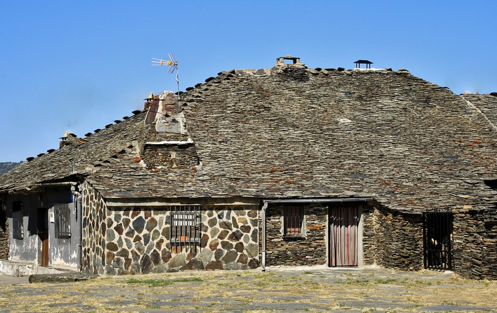 Foto: Vista del pueblo - Campillo de Ranas (Guadalajara), España