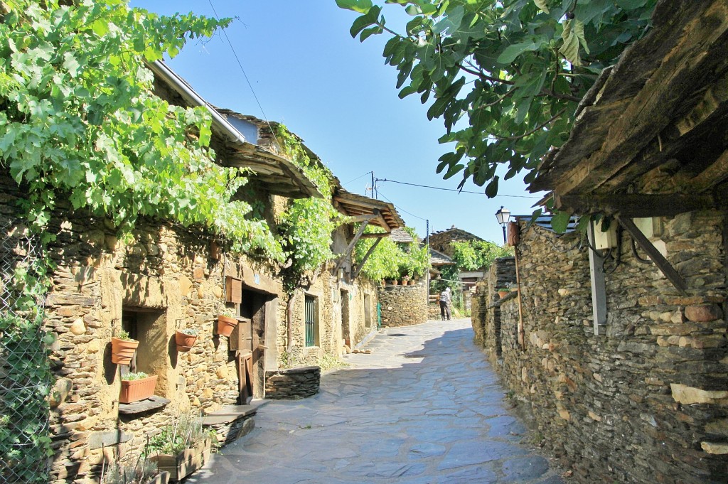 Foto: Vista del pueblo - Roblelacasa (Guadalajara), España