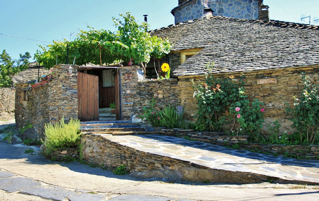 Foto: Vista del pueblo - Campillo de Ranas (Guadalajara), España