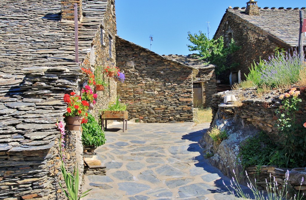 Foto: Vista del pueblo - Campillo de Ranas (Guadalajara), España