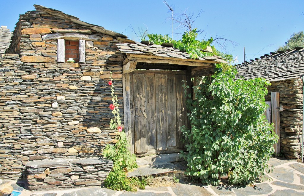 Foto: Vista del pueblo - Campillo de Ranas (Guadalajara), España