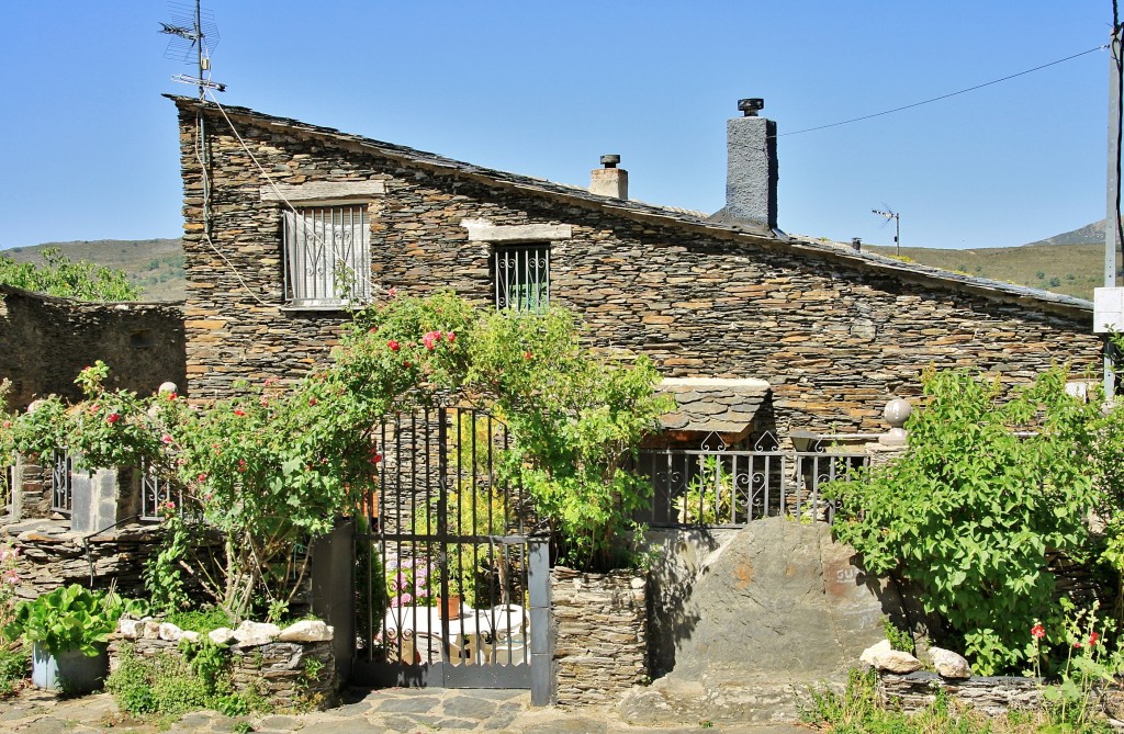 Foto: Vista del pueblo - Majaelrayo (Guadalajara), España