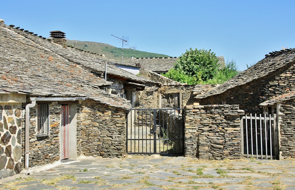 Foto: Vista del pueblo - Campillo de Ranas (Guadalajara), España