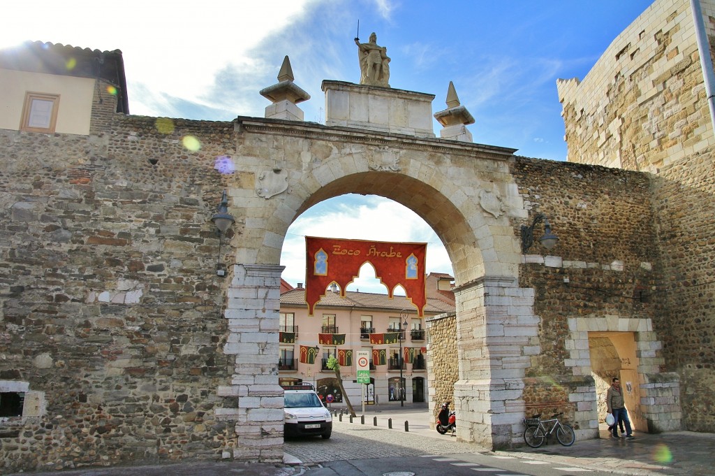 Foto: Arco de la Cárcel - León (Castilla y León), España