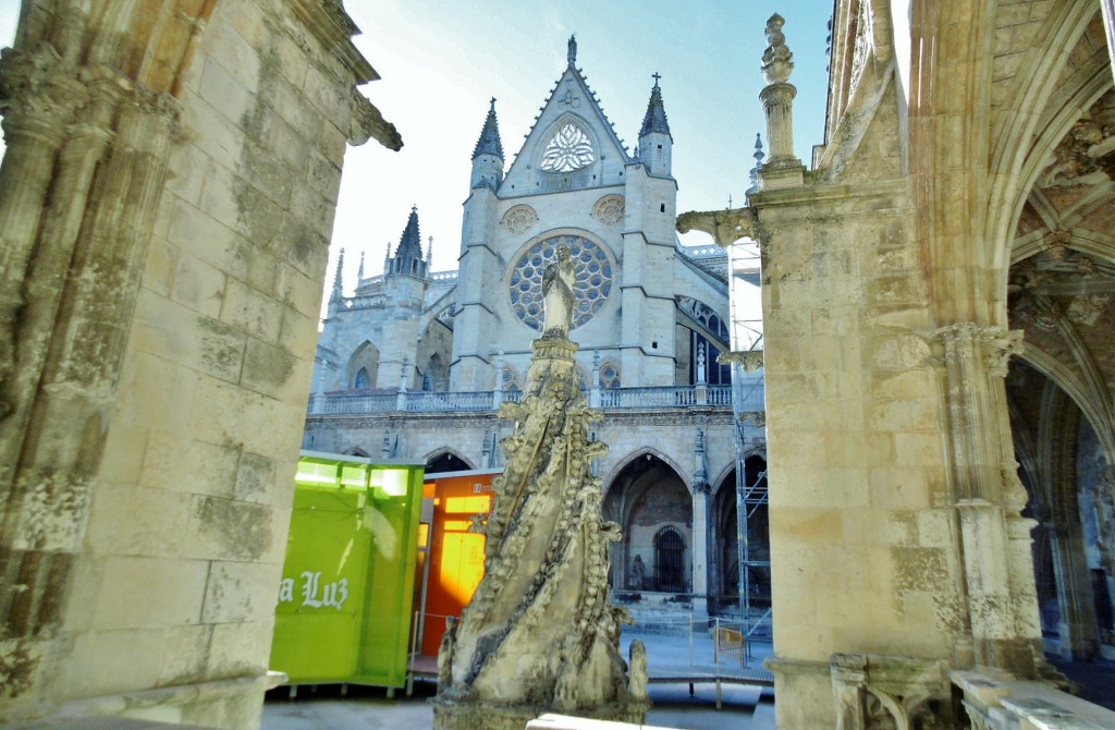 Foto: Claustro de la catedral - León (Castilla y León), España