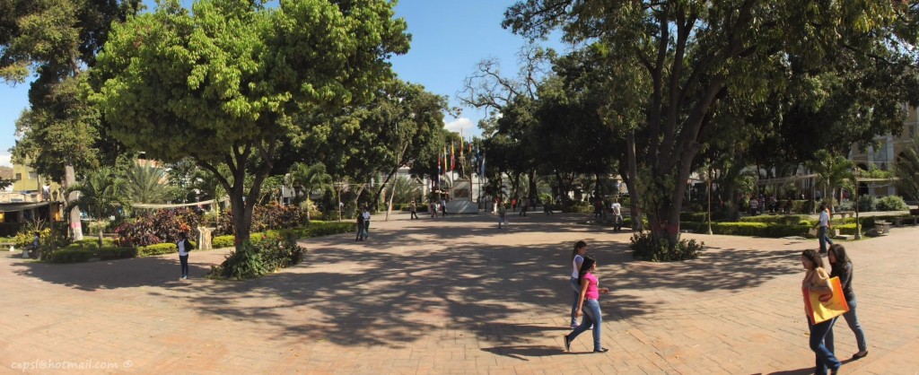 Foto: Plaza Santiago Mariño -  Turmero - Maracay (Aragua), Venezuela